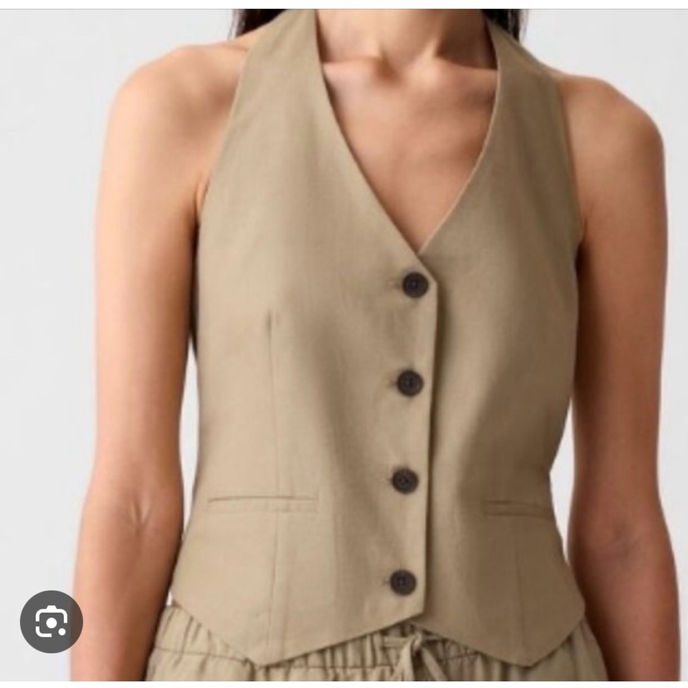GAP Linen halter Vest